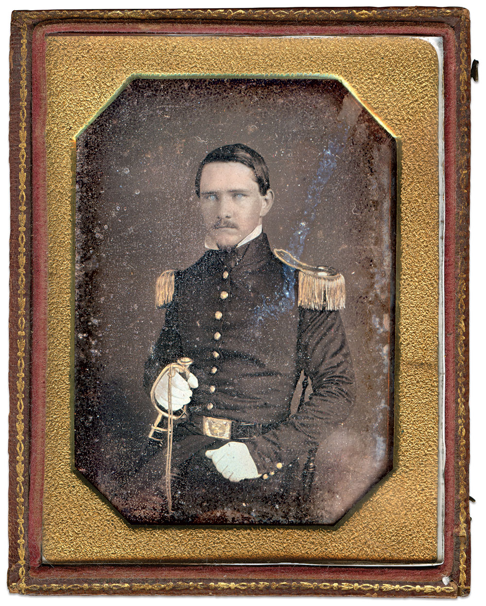 Quarter-plate daguerreotype by an anonymous photographer.