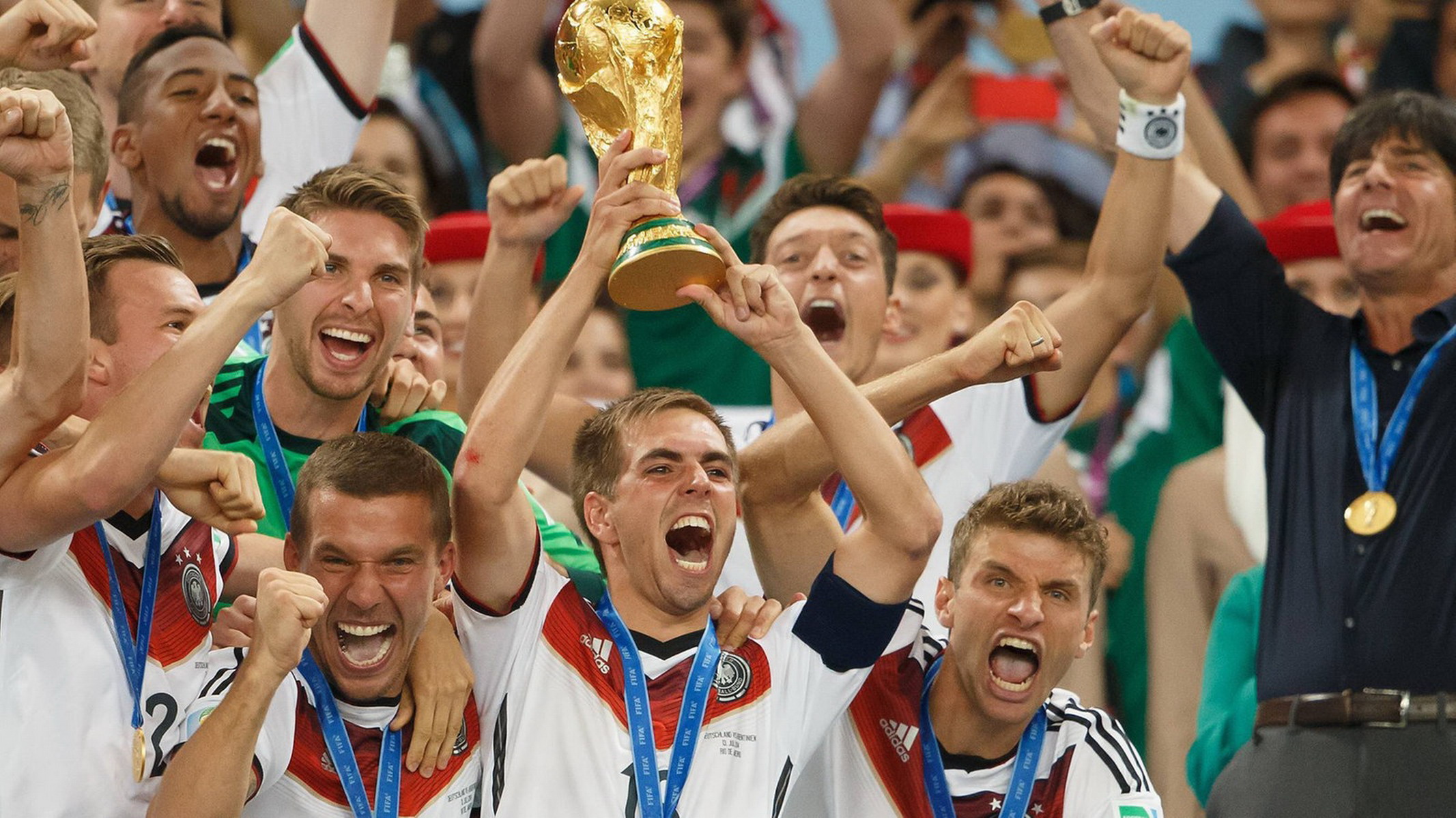 Chức vô địch World Cup 2014 cùng đội tuyển Đức