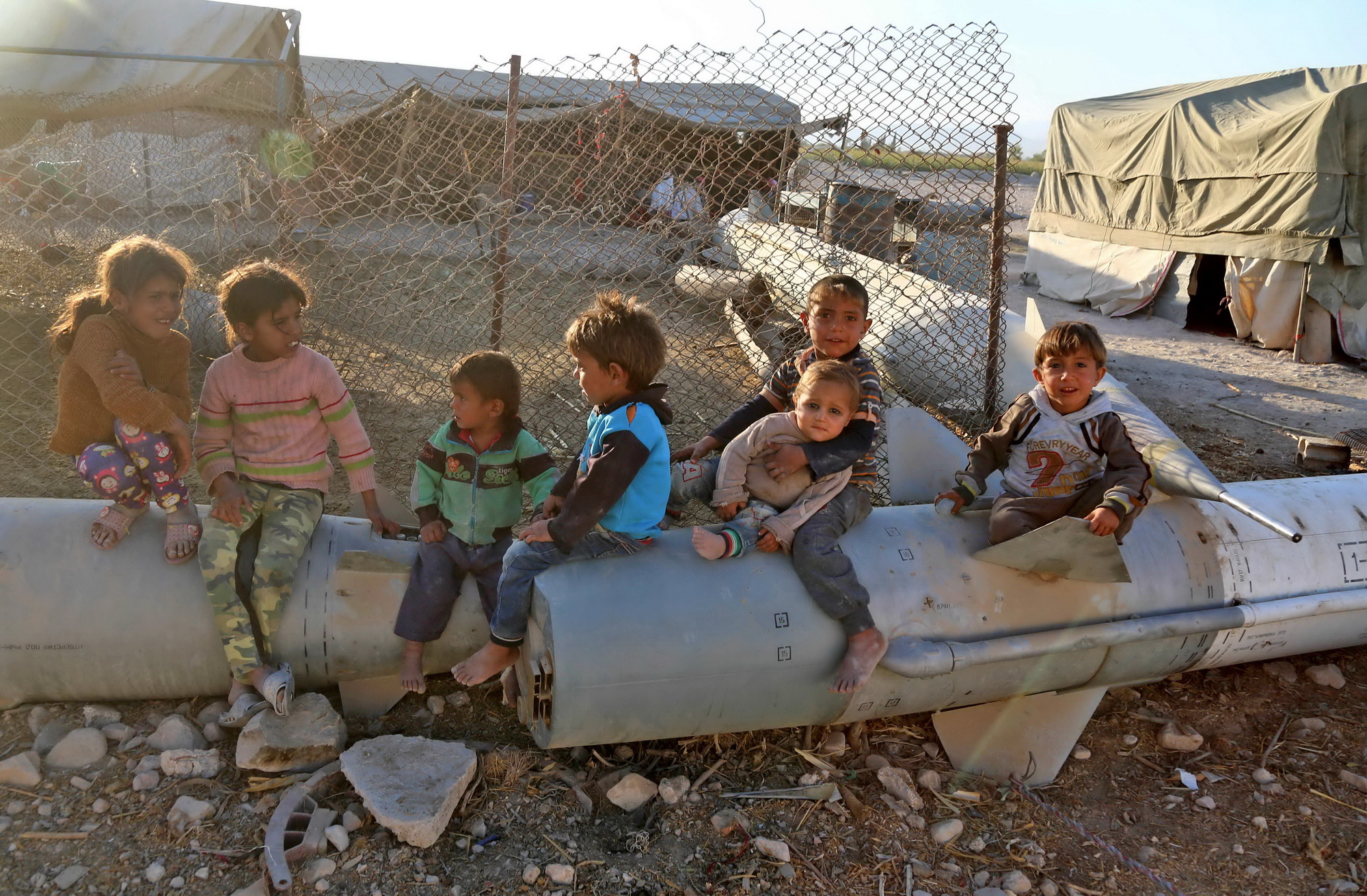 Trẻ em Syria tại trại tị nạn Ash’ari, khu vực Đông Ghouta. (Nguồn: AFP/TTXVN)
