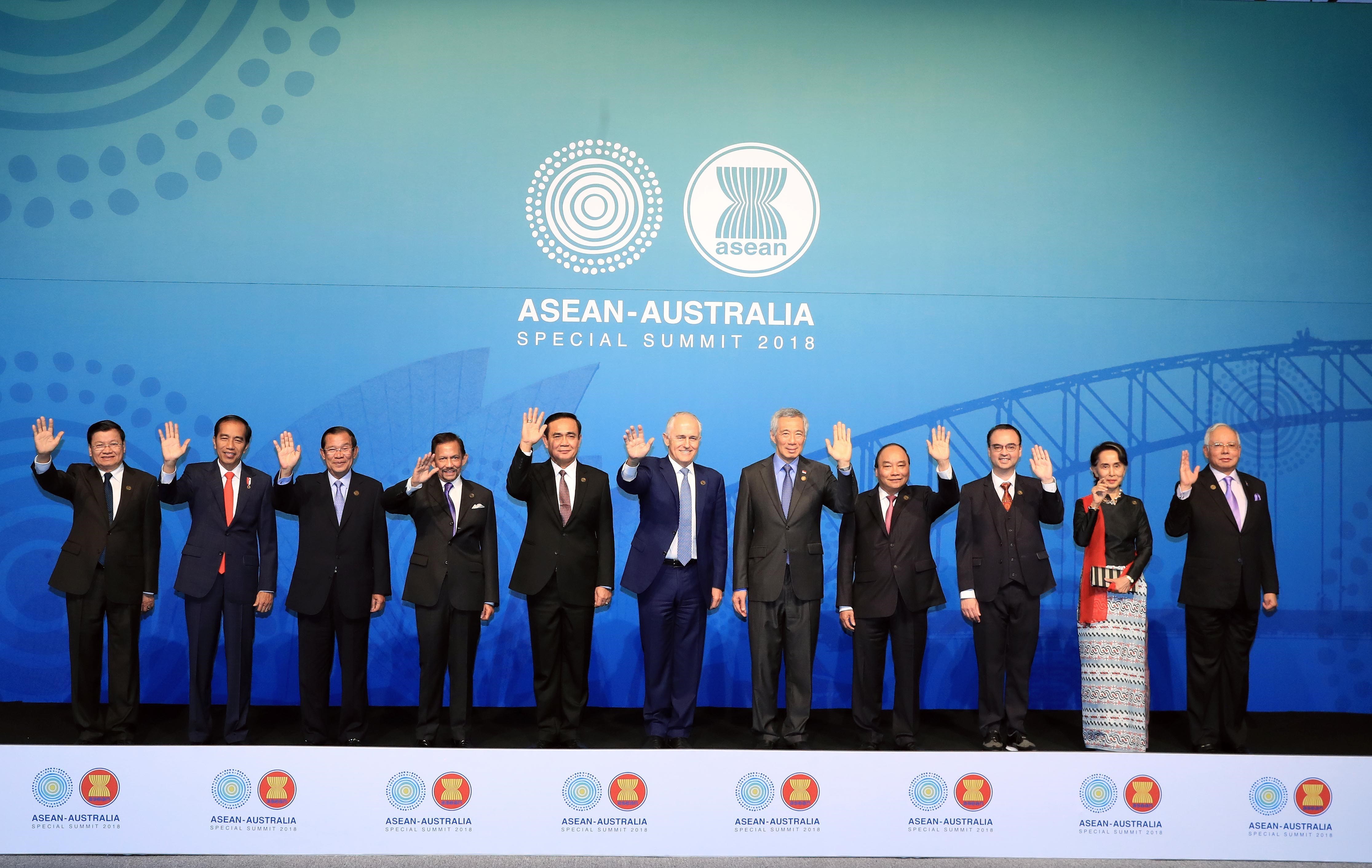 Trưởng đoàn các nước chụp ảnh chung tại Hội nghị thượng đỉnh đặc biệt ASEAN-Australia. (Ảnh: Thống Nhất/TTXVN)