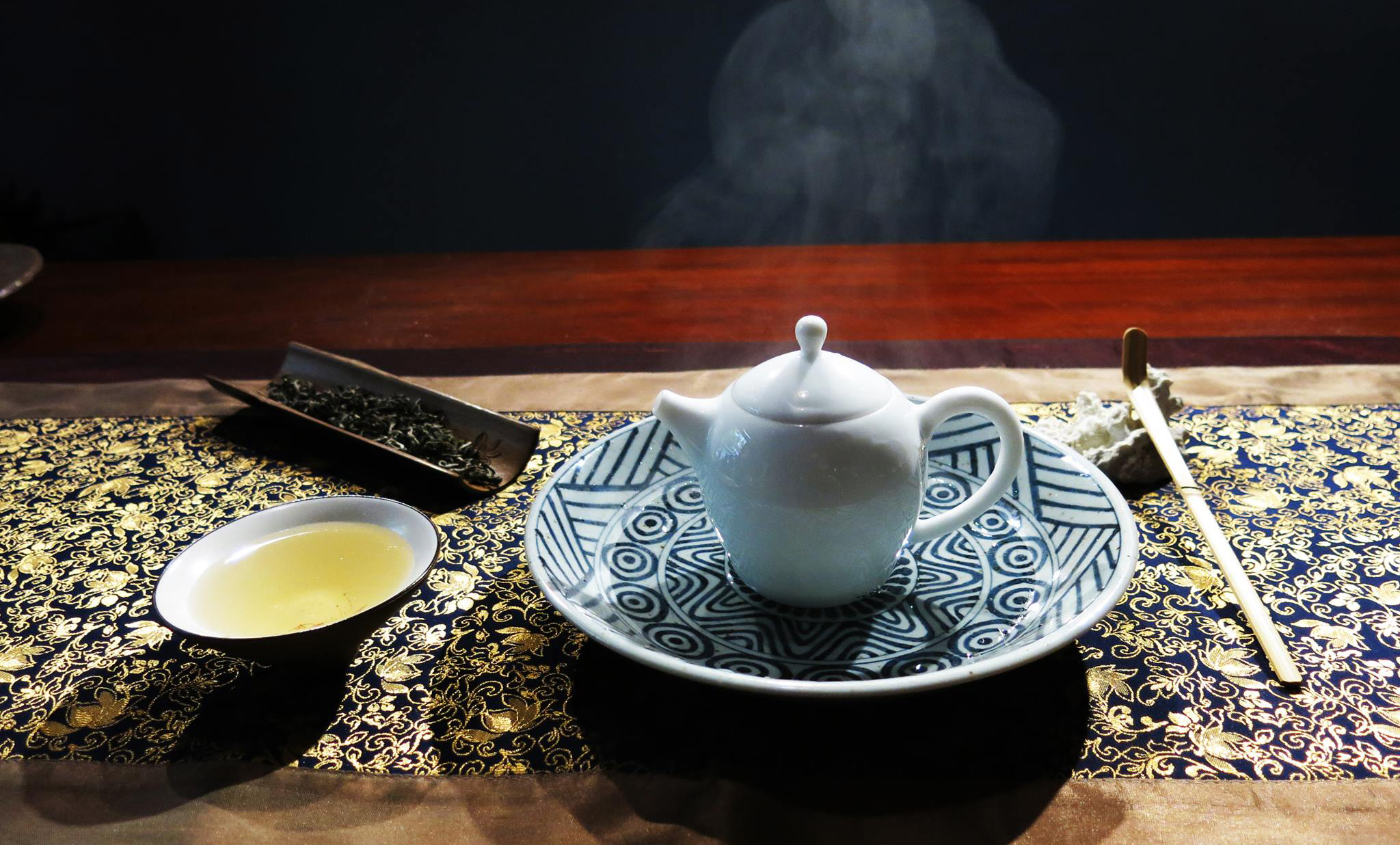 Việt Hùng đang nỗ lực để tạo ra dòng trà thượng phẩm Việt. (Ảnh nhân vật cung cấp)