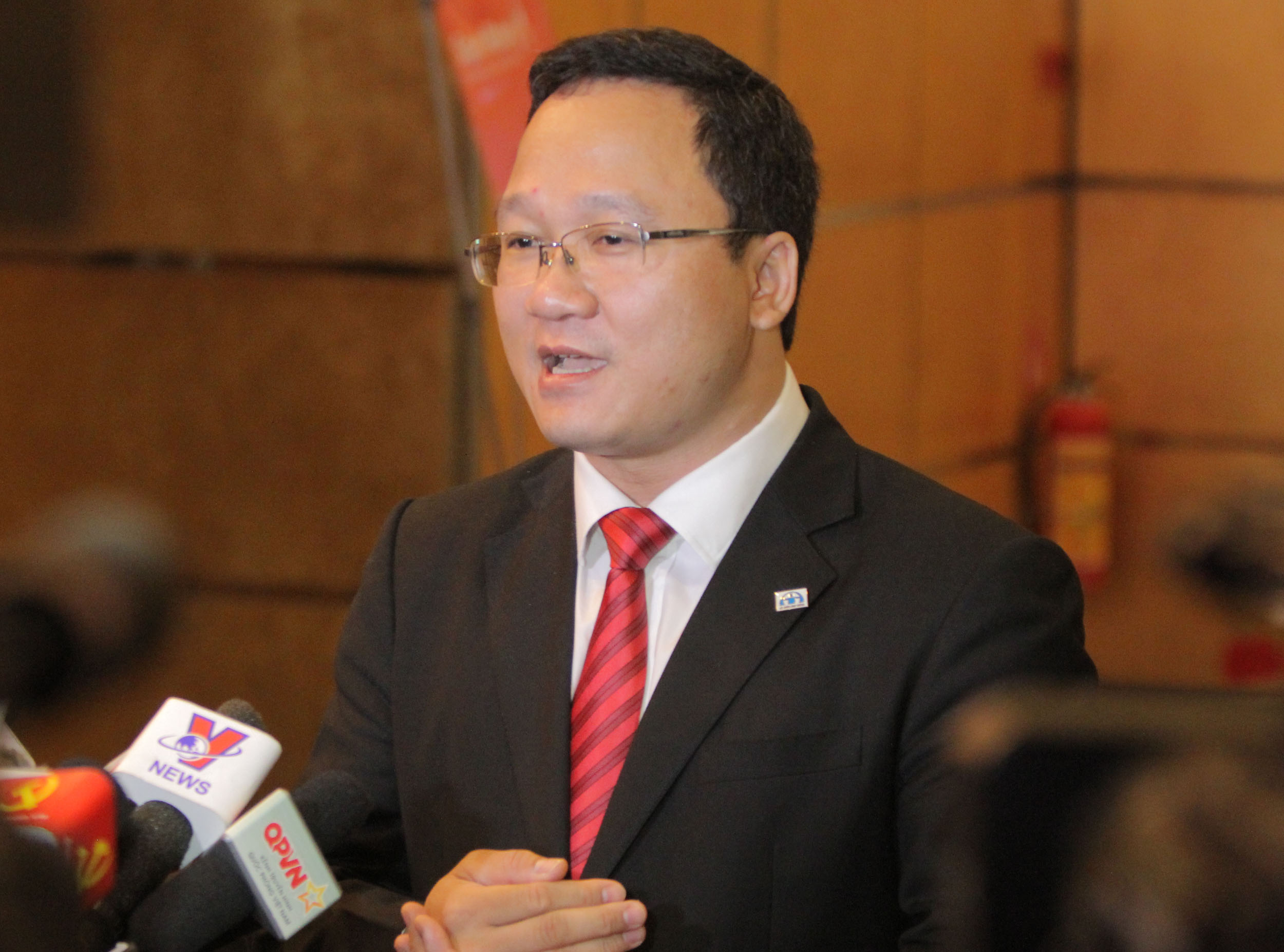 ông Khuất Việt Hùng, Phó Chủ tịch chuyên trách Ủy ban An toàn giao thông Quốc gia