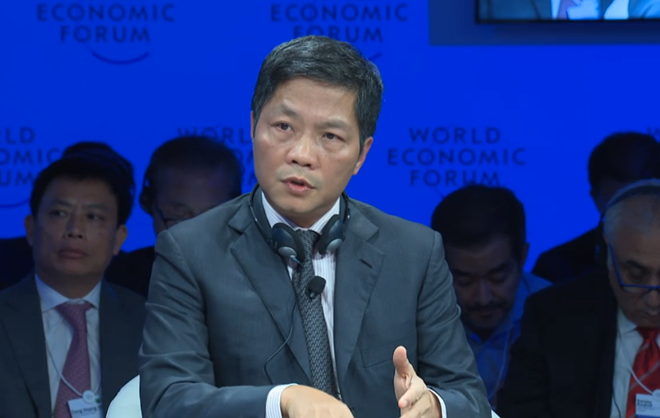 Minister of Industry and Trade Tran Tuan Anh at a session on Digital Markets and Global Opportunity as part of the WEF-ASEAN. (Photo: Phuong Vu/VNA)