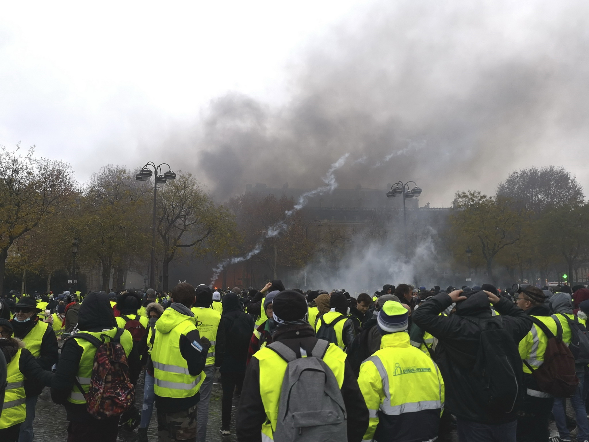 Người biểu tình 'Áo vàng' tại thủ đô Paris, Pháp ngày 1/12/2018. (Ảnh: THX/TTXVN)