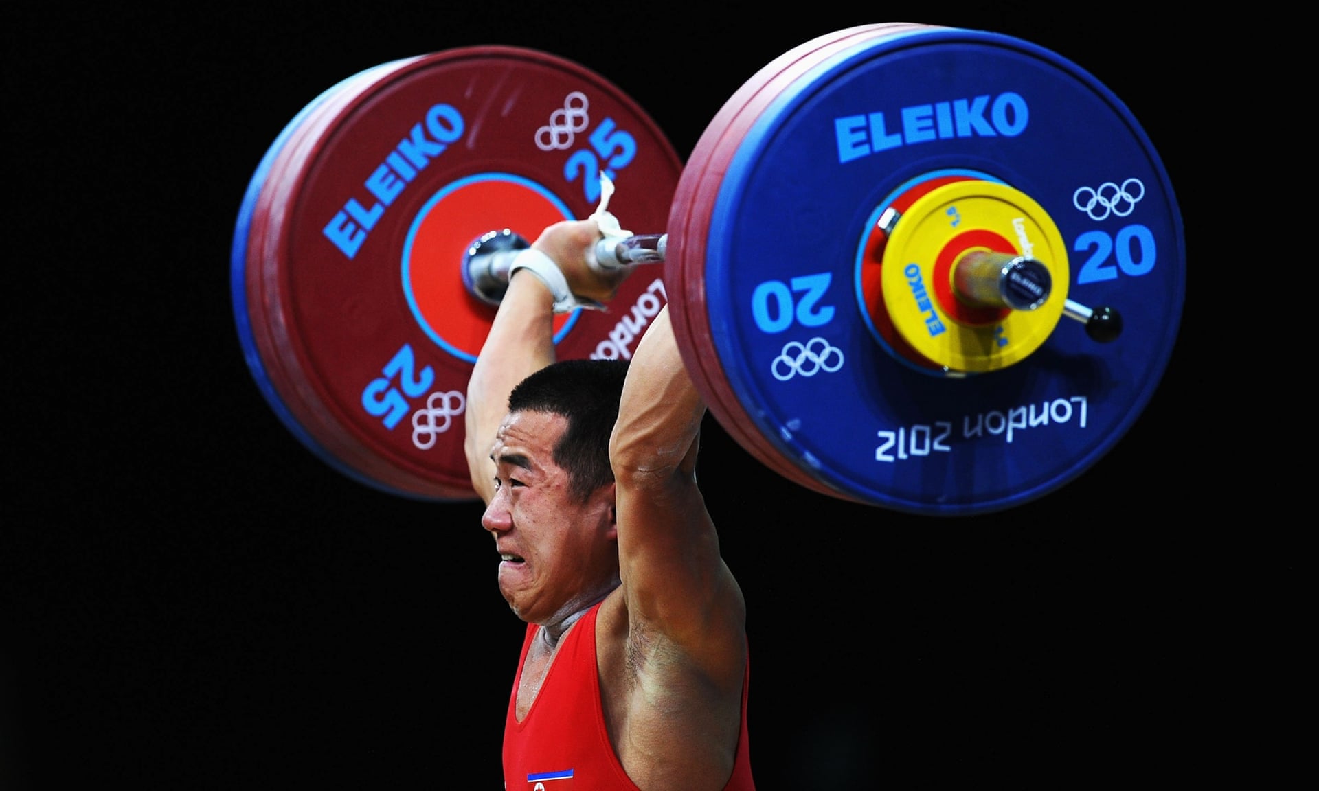Nhà vô địch Olympic và thế giới cử tạ hạng cân 56kg Om Yunchol (Nguồn: Getty)
