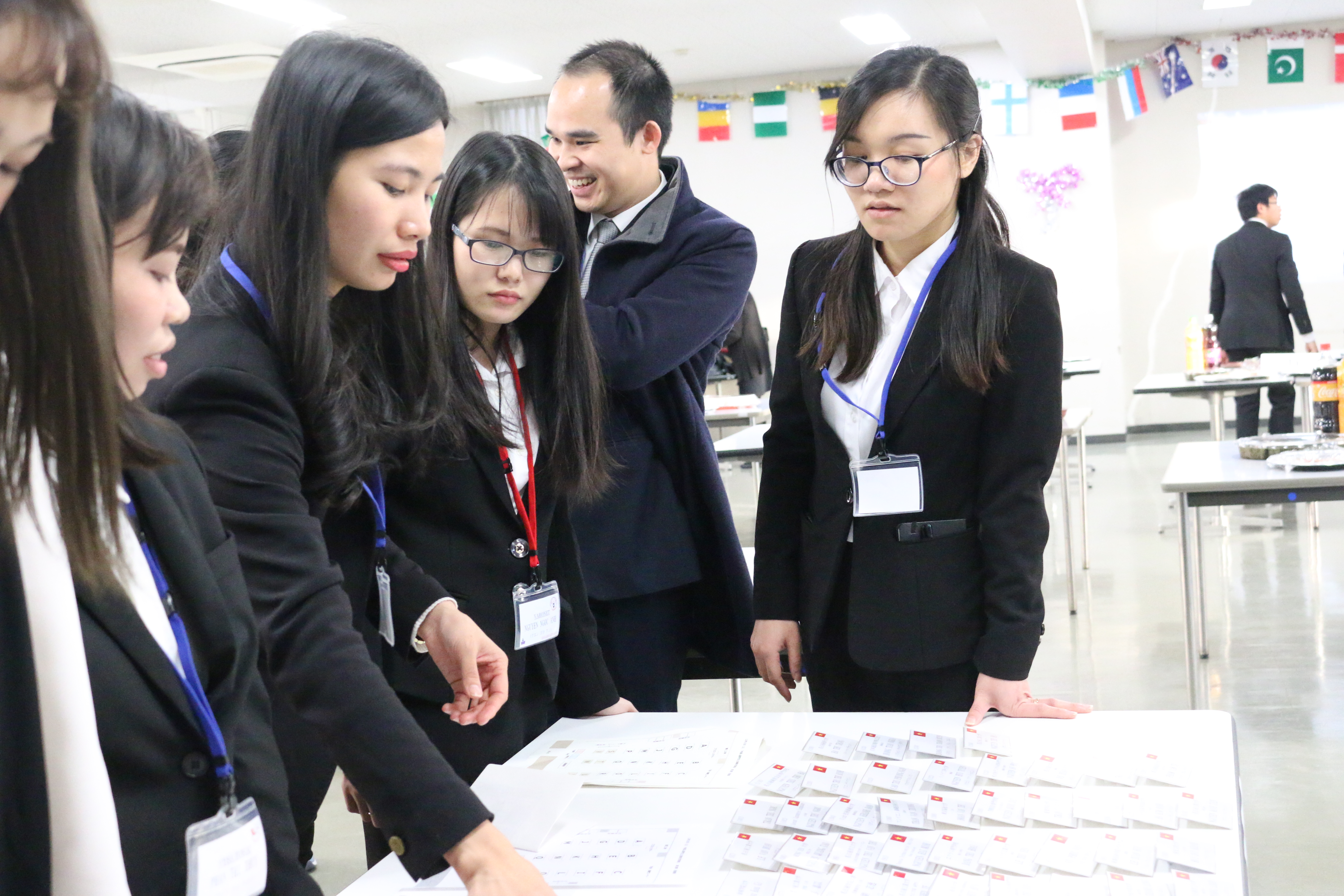 Du học sinh Việt Nam tại một buổi giao lưu với doanh nghiệp Nhật Bản về chủ đề tuyển dụng nhân lực nước ngoài. (Ảnh: Nguyễn Tuyến/Vietnam+)