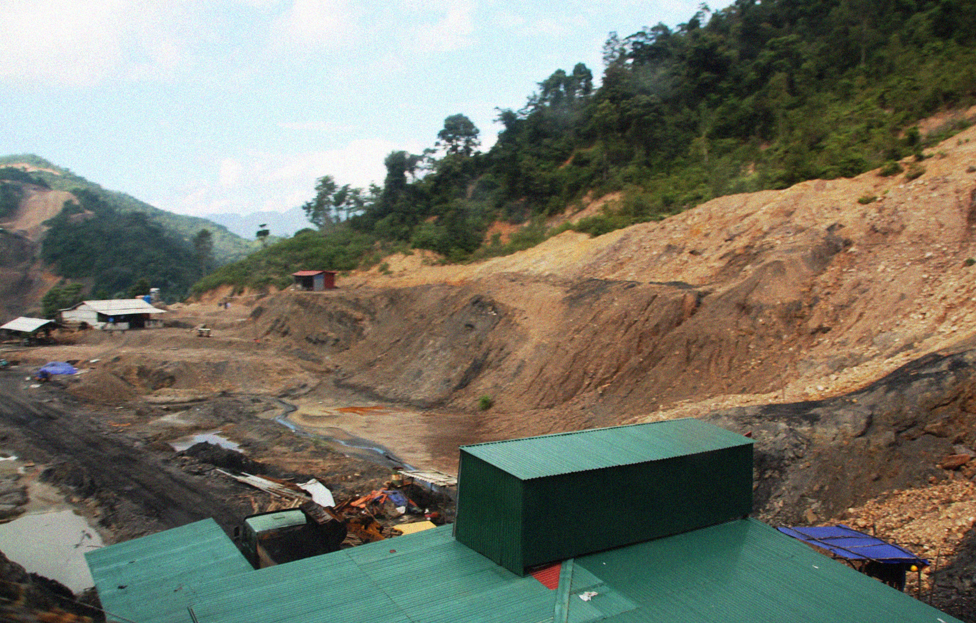 Khai trường khai thác than tại Mỏ than Suối Bàng II, tại xã Suối Bàng, huyện Vân Hồ, tỉnh Sơn La. (Video: P.V/Vietnam+)