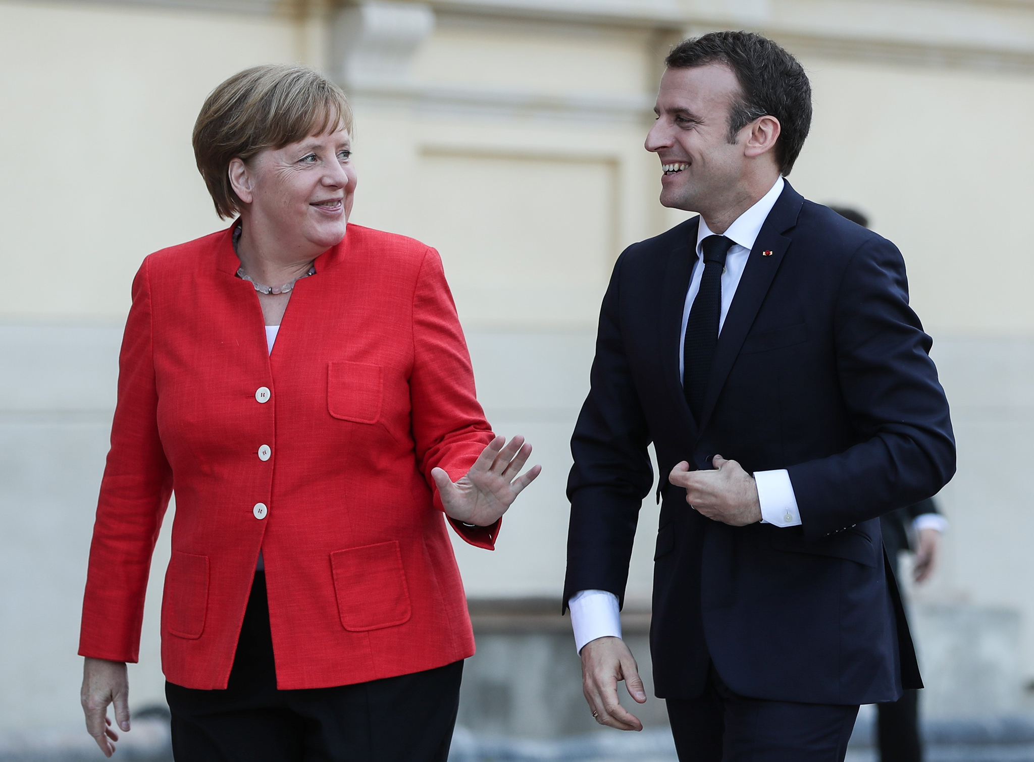 Thủ tướng Merkel và Tổng thống Macron mong muốn hợp tác chặt chẽ giữa hai nước trong cải cách EU và Khu vực đồng tiền chung châu Âu (Eurozone). THX/TTXVN.