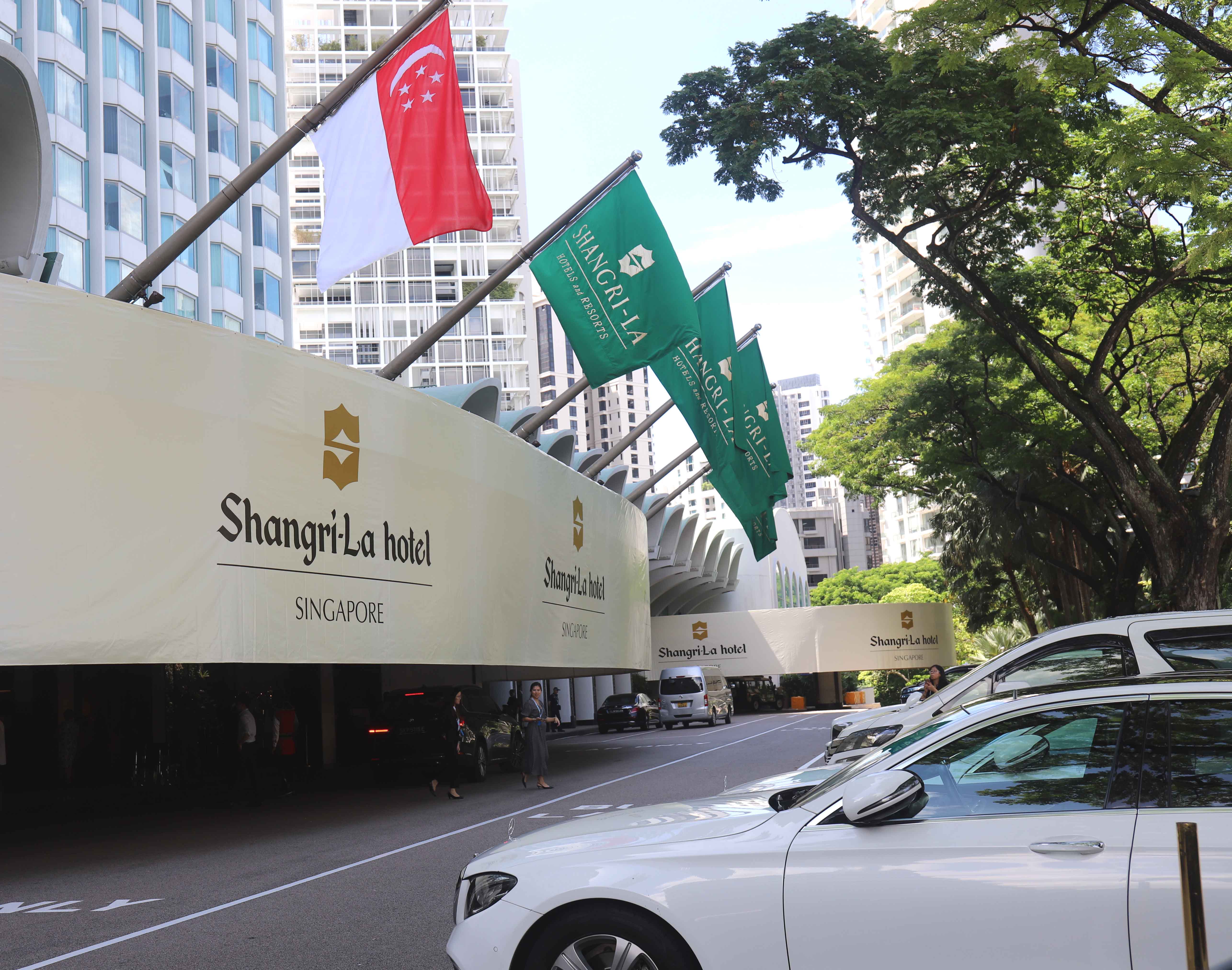 Khách sạn Shangri-La (Singapore) nơi diễn ra Đối thoại an ninh hàng đầu khu vực từ ngày 31/5-2/6, với sự tham dự của gần 60 bộ trưởng, quan chức quốc phòng của gần 50 quốc gia thuộc châu Á-Thái Bình Dương.(Xuân Vịnh/TTXVN)  