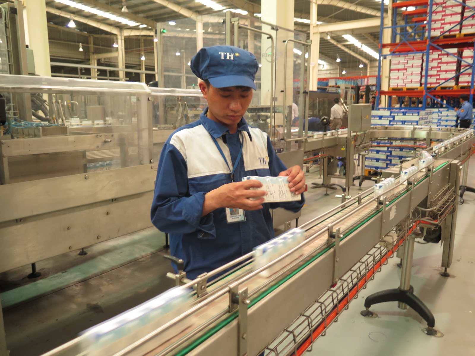 TH milk factory is an effective investment attraction project in the western area of Nghe An province. (Photo: Nguyen Van Nhat/ VietnamPlus)