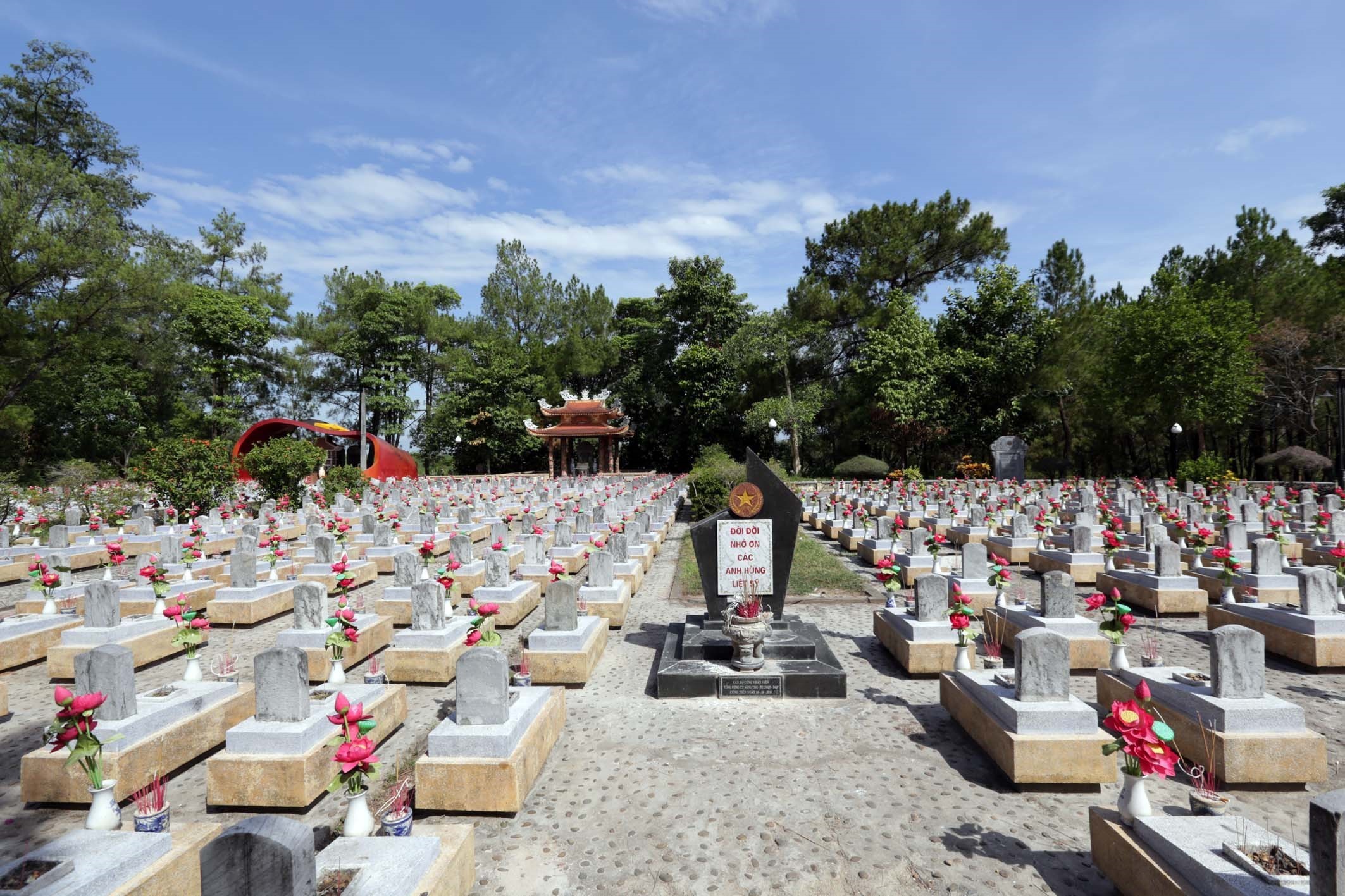  Nghĩa trang Liệt sỹ Quốc gia Trường Sơn. (Ảnh: Anh Tuấn/TTXVN)