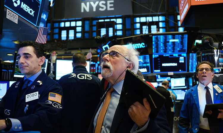 Nhà đầu tư tại sàn giao dịch chứng khoán New York. (Nguồn: Getty Images)