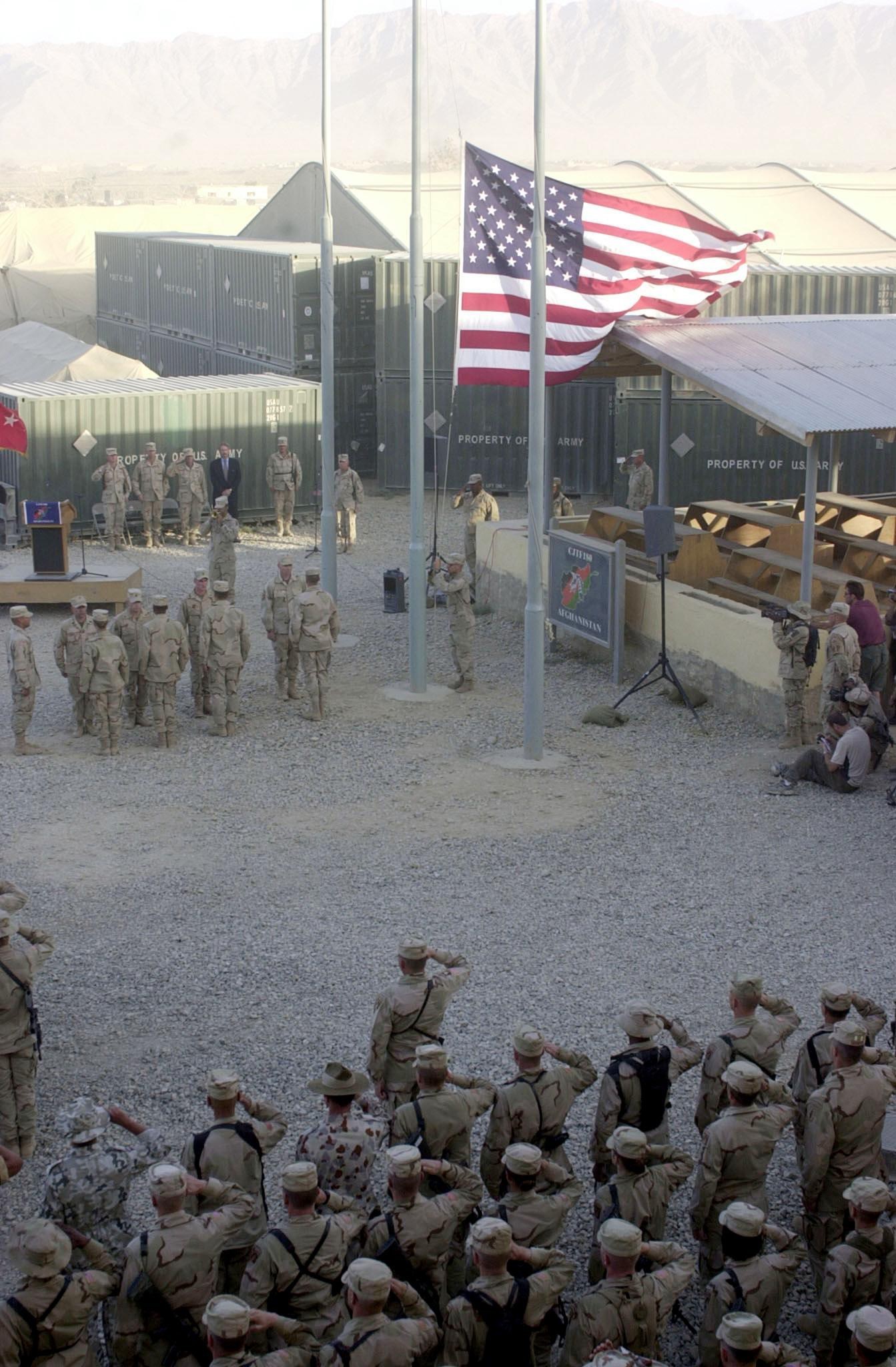 Binh sỹ Mỹ tại căn cứ không quân Bagram, Afghanistan. (Ảnh: AFP/TTXVN)