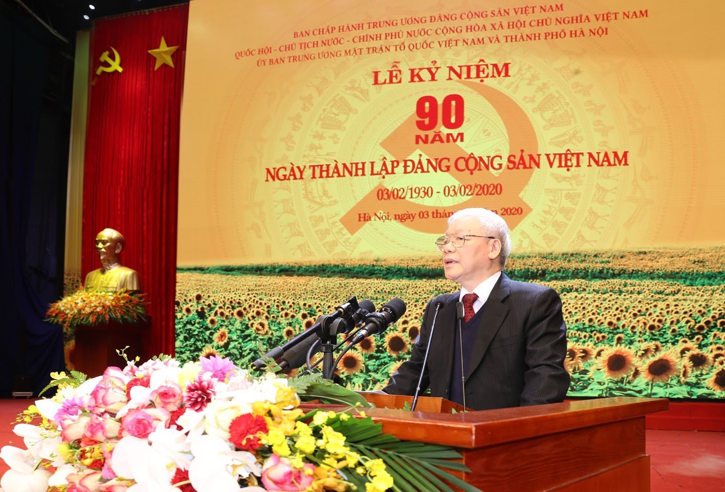 Tổng Bí thư, Chủ tịch nước Nguyễn Phú Trọng đọc Diễn văn tại Lễ kỷ niệm 90 năm Ngày thành lập Đảng Cộng sản Việt Nam (3/2/1930-3/2/2020). (Ảnh: Trí Dũng/TTXVN)
