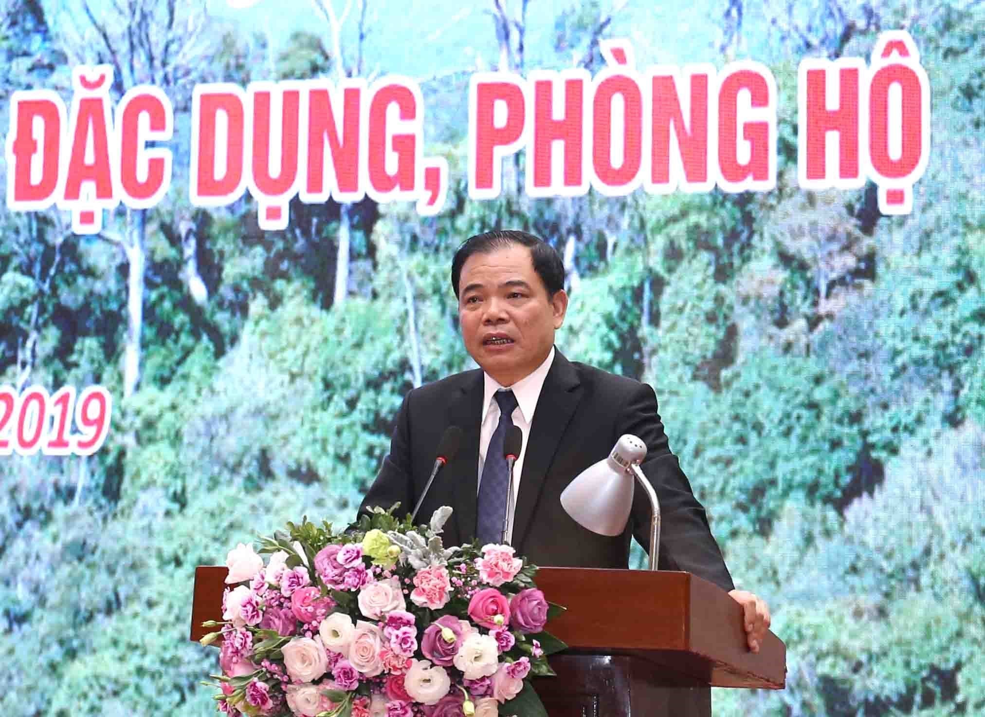 Bộ trưởng Bộ Nông nghiệp và Phát triển nông thôn Nguyễn Xuân Cường phát biểu tại Hội nghị toàn quốc về công tác quản lý rừng đặc dụng, rừng phòng hộ tháng 12/2019. (Ảnh: Vũ Sinh/TTXVN)