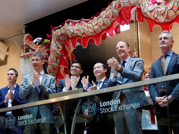        Quỹ Vietnam Enterprise Investments Limited là một trong những quỹ đầu tư lớn nhất Việt Nam, thuộc Dragon Capital tiến hành niêm yết trên sàn giao dịch chính của Sở giao Dịch Chứng khoán London. (Ảnh: Vietnam+)