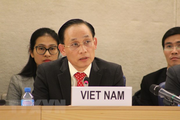 Thứ trưởng Bộ Ngoại giao Lê Hoài Trung tại Phiên đối thoại về Báo cáo quốc gia của Việt Nam theo Cơ chế Rà soát Định kỳ Phổ quát, ngày 22/1/2019, tại Geneva (Thụy Sĩ). (Ảnh: Hoàng Hoa/TTXVN)