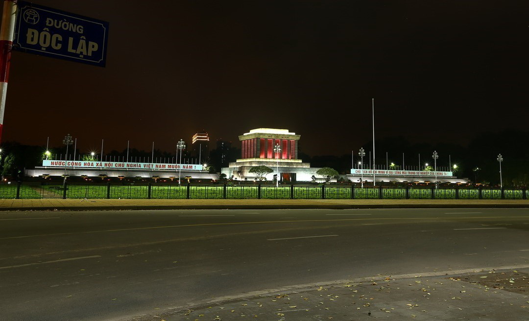 President Ho Chi Minh Mausoleum and Ba Dinh Square (Photo: VNA)
