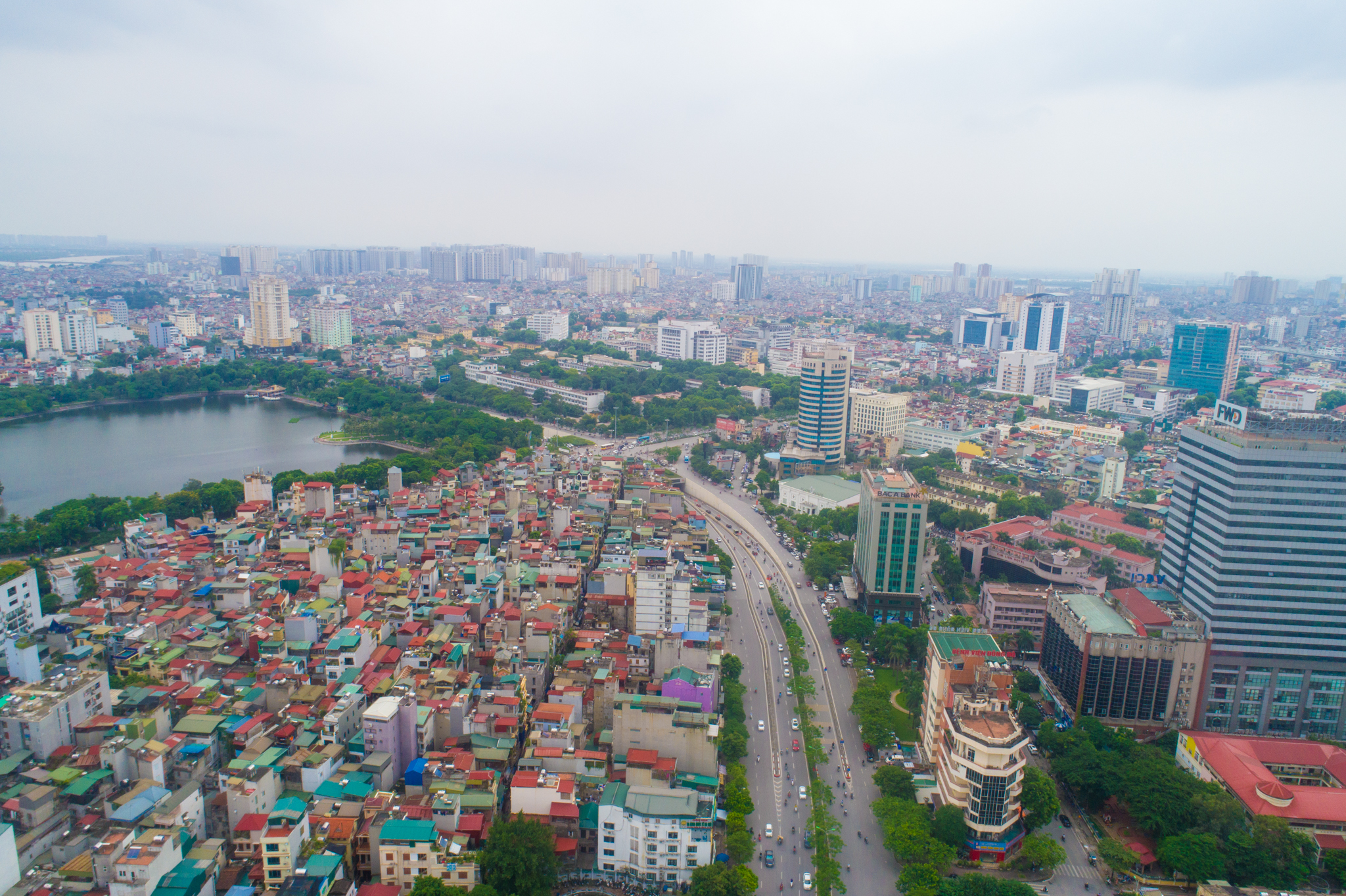 Đường vành đai 1 là con đường vành đai đầu tiên của Hà Nội, có ý nghĩa chiến lược trong việc cải thiện hạ tầng giao thông cũng như thúc đẩy sự phát triển kinh tế xã hội của thủ đô. (Ảnh: Minh Sơn/Vietnam+)