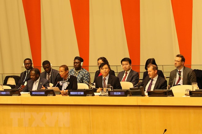 Ambassador Dang Dinh Quy (front, second, right), head of the Vietnamese mission to the UN, chairs a session on January 31, 2020, to review the country’s activities as UNSC President in January. The presidency marked the beginning of Vietnam’s non-permanent membership of the UNSC for 2020 – 2021 (Photo: VNA)