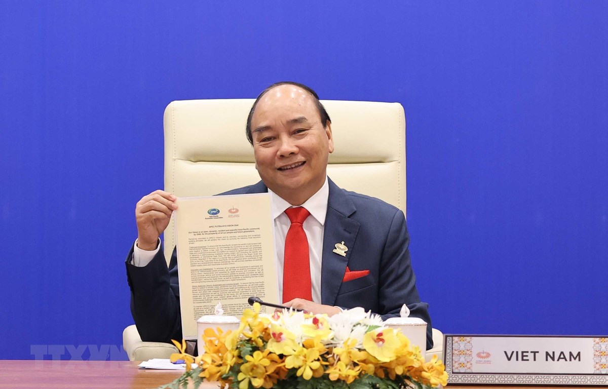 Thủ tướng Nguyễn Xuân Phúc và lãnh đạo các nền kinh tế thành viên thông qua ‘Tầm nhìn APEC Putrajaya 2040.’ (Ảnh: Thống Nhất/TTXVN)