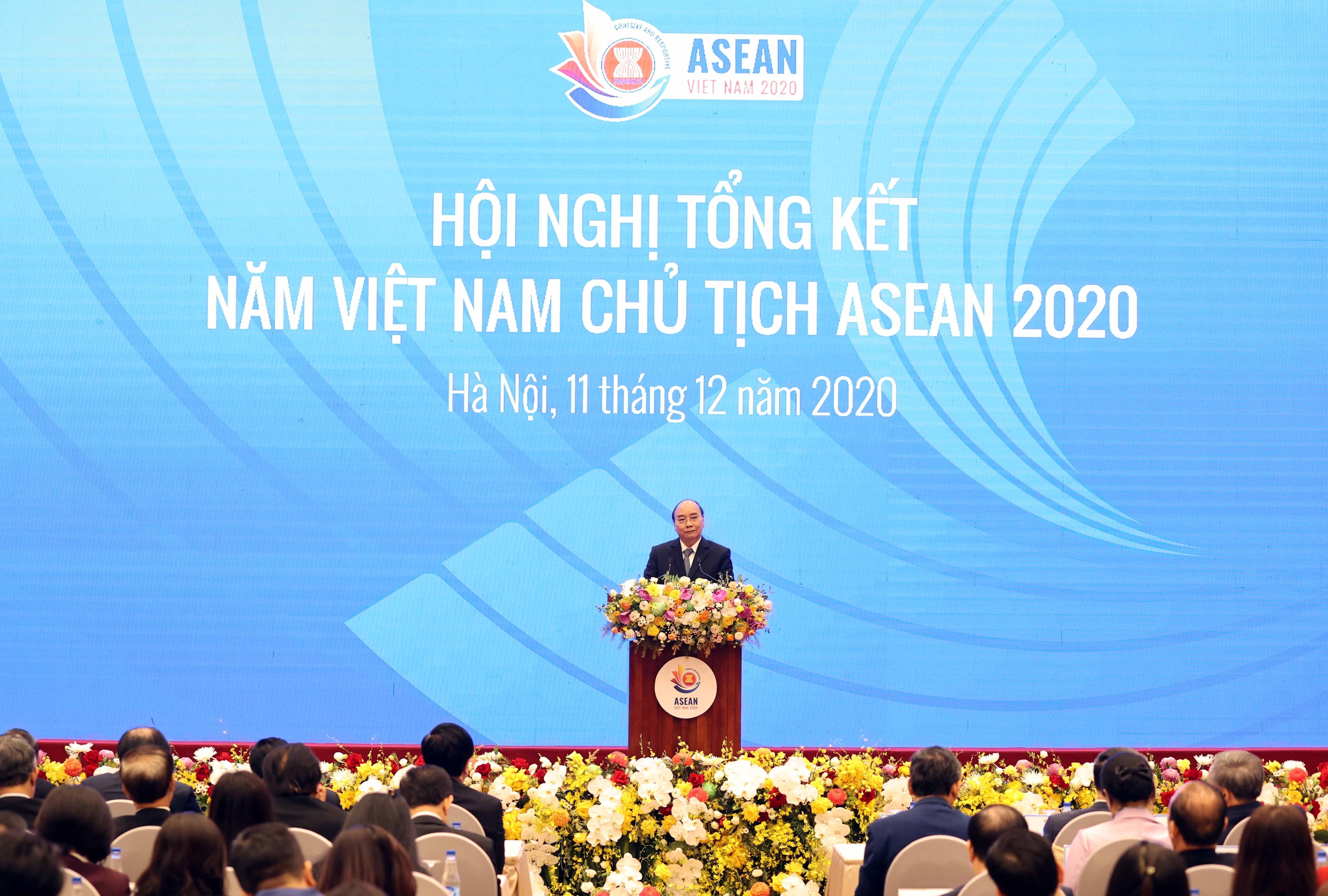Thủ tướng Nguyễn Xuân Phúc, Chủ tịch ASEAN 2020 phát biểu tại Hội nghị tổng kết năm Việt Nam Chủ tịch ASEAN 2020. (Ảnh: Thống Nhất/ TTXVN)