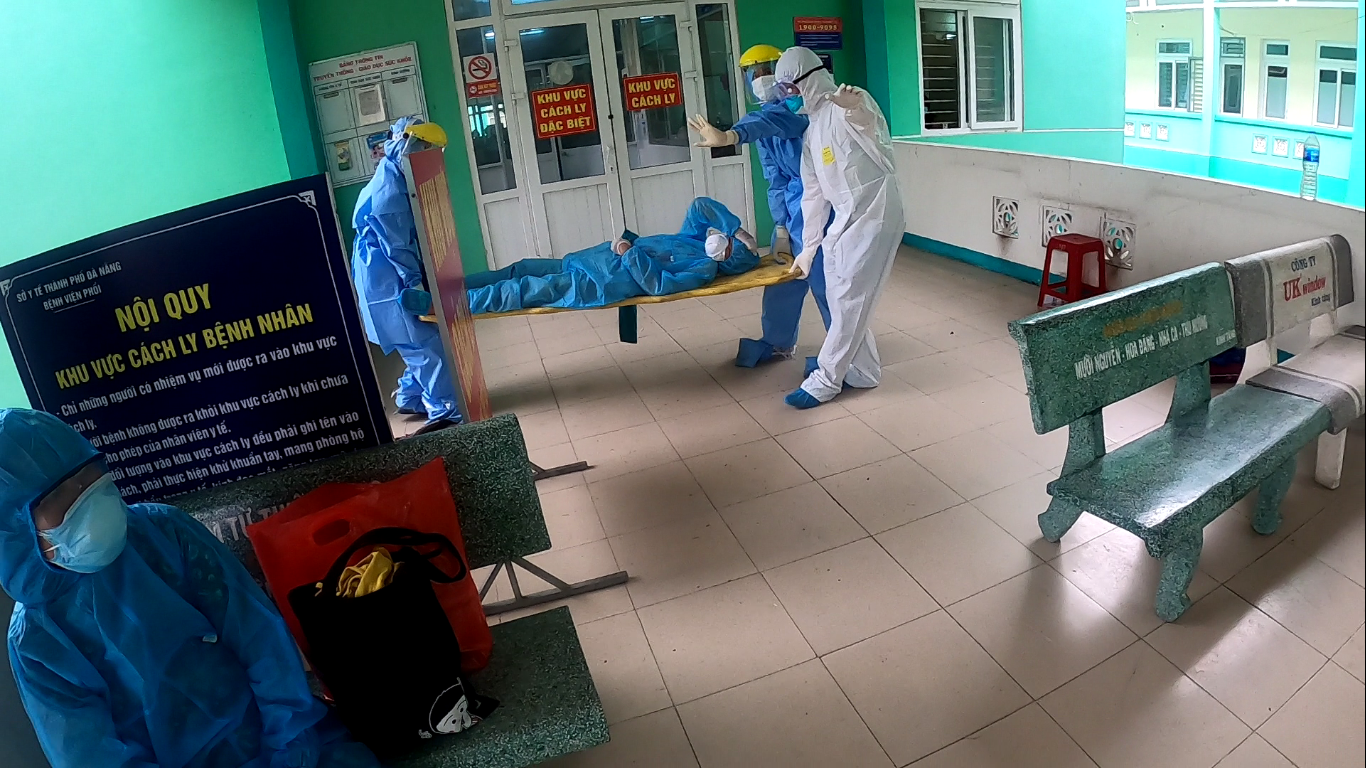 Các bác sỹ trong vụ dịch COVID-19 xảy ra tại Đà Nẵng. (Ảnh: PV/Vietnam+)