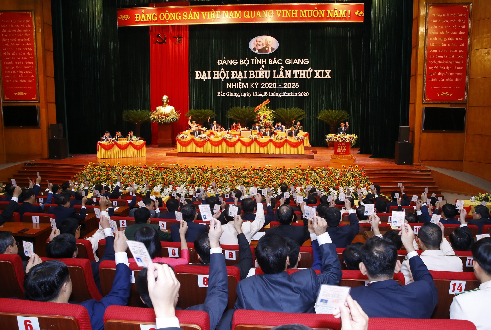 Quang cảnh Đại hội Đảng bộ tỉnh Bắc Giang lần thứ XIX. (Nguồn: TTXVN)